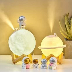 Kawaii Astronaut Starry Night Light With Humidifier -Kawaii Fashion Shop Home Decoration Accessories Modern Astronaut Lunar Humidifier Ornaments Kawaii Decor Christmas Decorations Gifts for Children 2