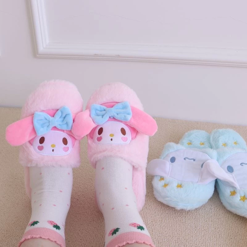 Kawaii Fuzzy Kuromi Slippers 6 Kawaii Fuzzy Kuromi Slippers - Image 4