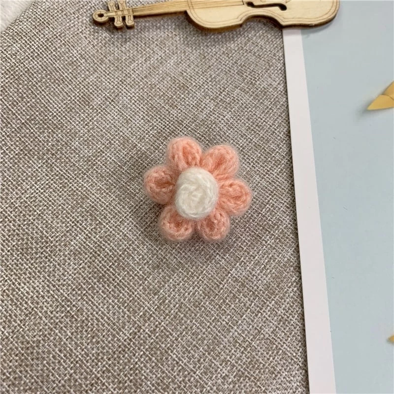 Kawaii Small Flower Brooch 8 Kawaii Small Flower Brooch - Image 6