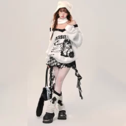 Korean Sweet Girl Style Cartoon Comic Embroidery V-neck Sweater 15 Korean Sweet Girl Style Cartoon Comic Embroidery V-neck Sweater -Kawaii Fashion Shop Korean Sweet Girl Style Cartoon Comic Embroidery V neck Sweater 1