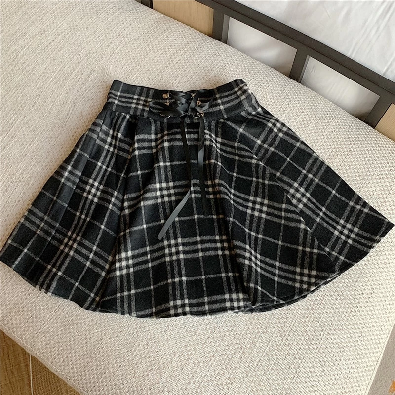 Punk Woolen High Waist Plus Size Plaid Skirt 5 Punk Woolen High Waist Plus Size Plaid Skirt - Image 3