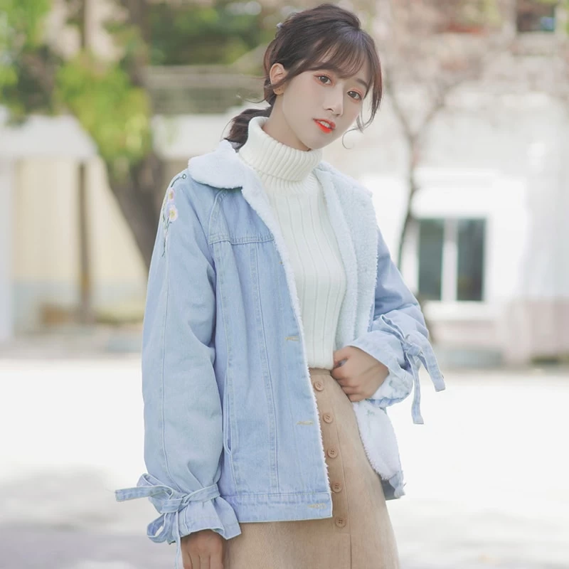 Fashion Thickened Floral Embroidered Denim Jacket 4 Fashion Thickened Floral Embroidered Denim Jacket - Image 2