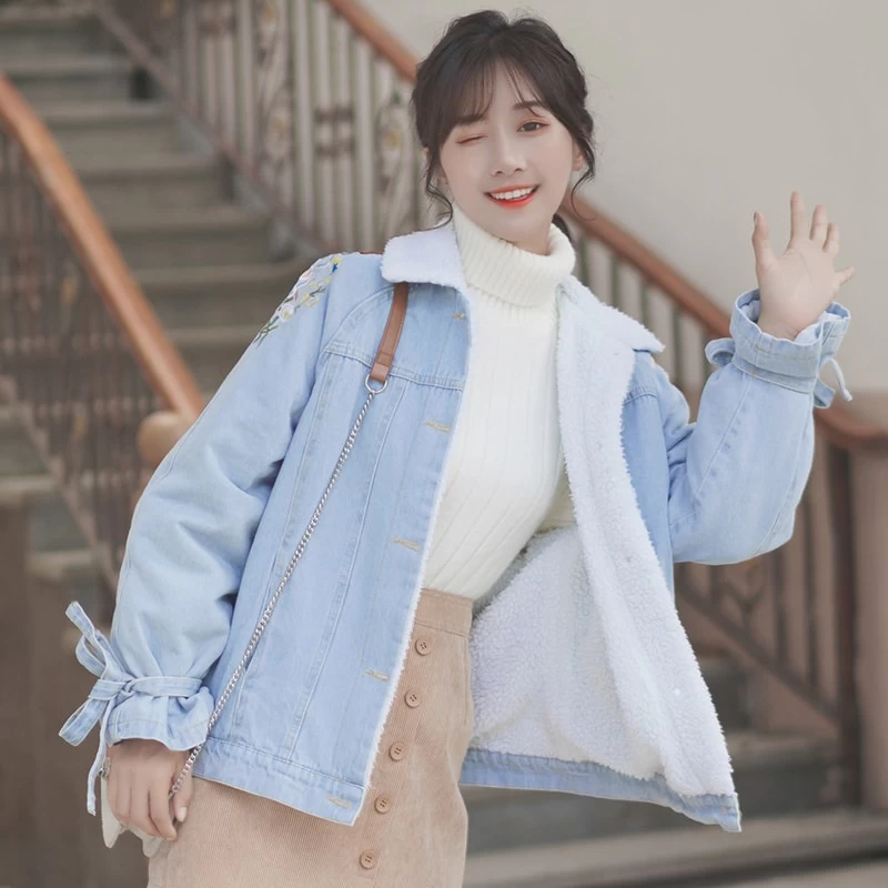 Fashion Thickened Floral Embroidered Denim Jacket 3 Fashion Thickened Floral Embroidered Denim Jacket