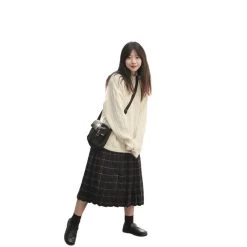 Retro Half Turtleneck White Sweater -Kawaii Fashion Shop Retro Half Turtleneck White Sweater 4