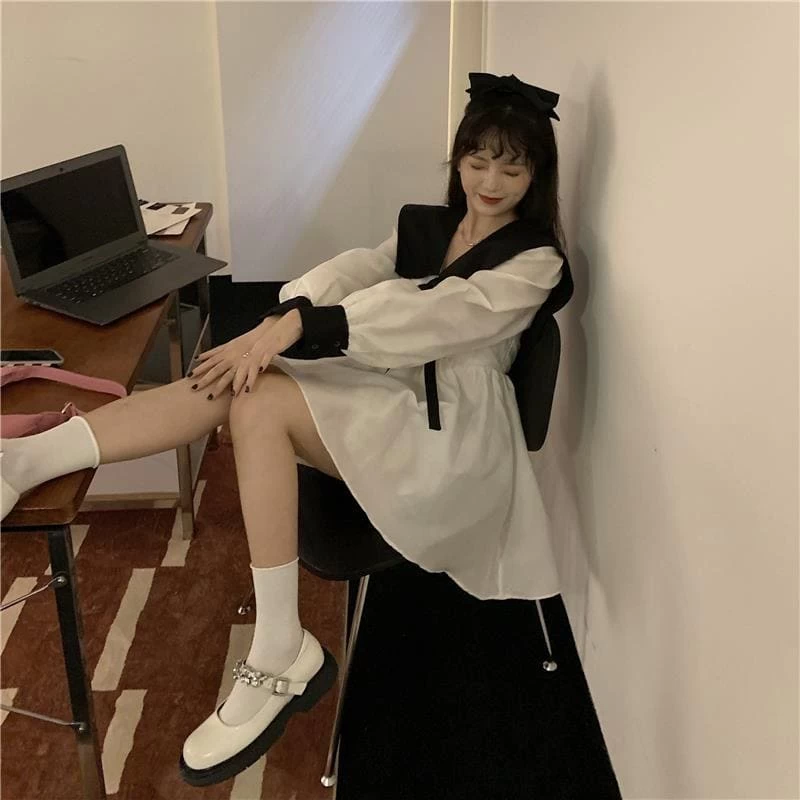 Mini Dress With Big Turn-Down Collar And Bow 6 Mini Dress With Big Turn-Down Collar And Bow - Image 4